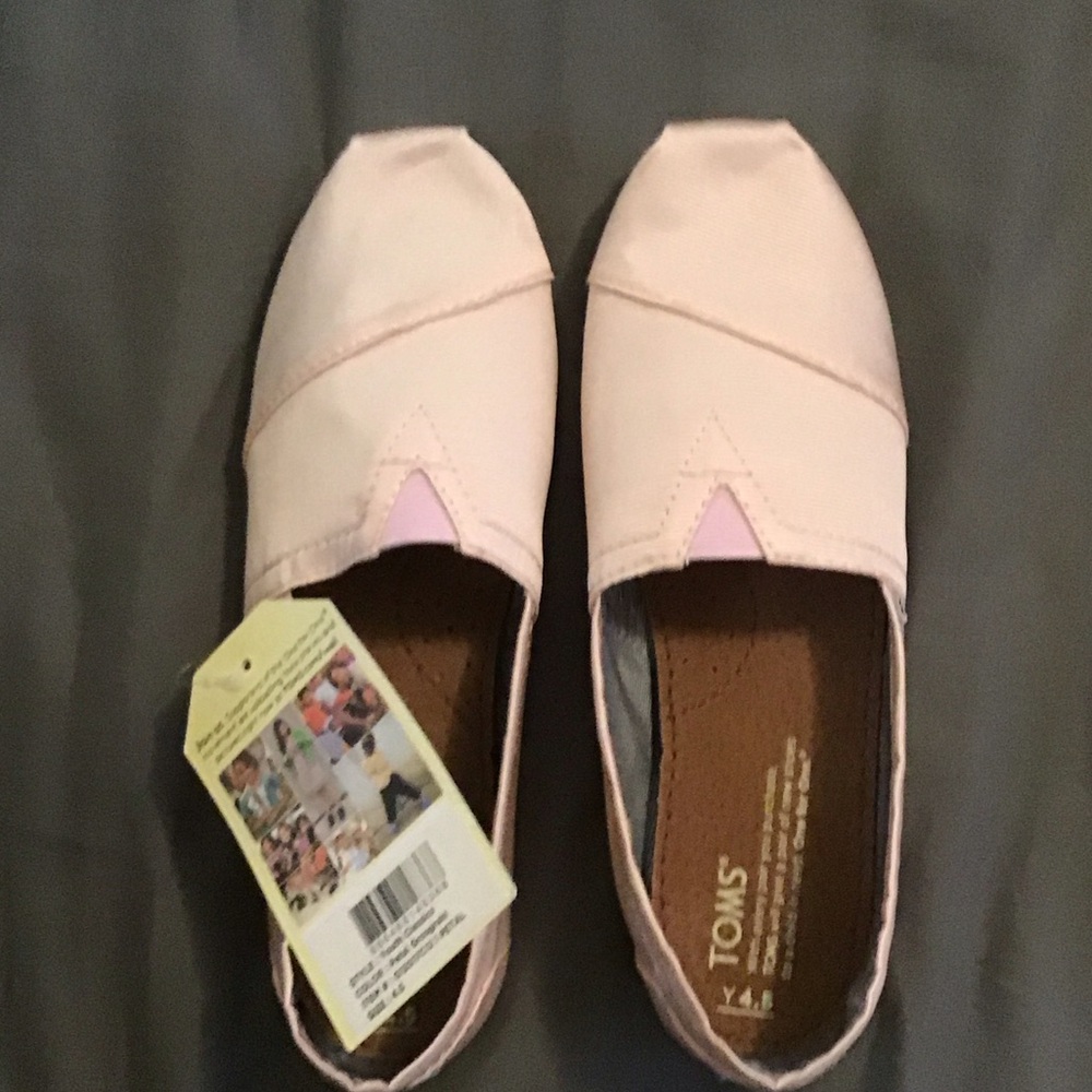 Toms Women's Slip-On Flats in Light Pink Canvas